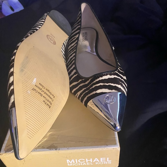 Michael Kors flat shoes - Picture 6 of 11